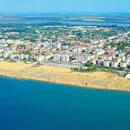 아파트 Charming 500m From The