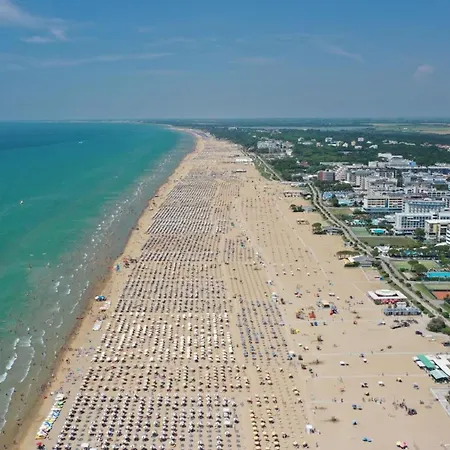 Charming 500mt From The Bibione