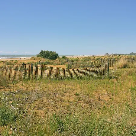 Charming Villa 500M From The Beach