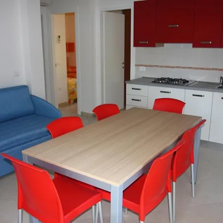 Charming 500m From The דירה