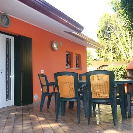 Charming Villa 500M From The Beach 公寓